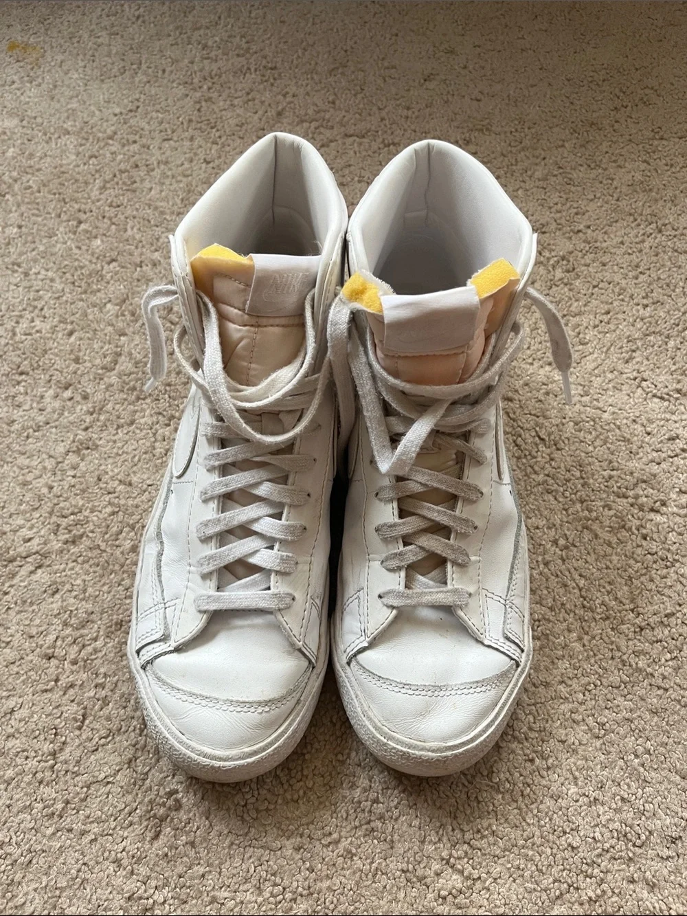 Nike Mid ‘77 Blazers Women’s White High-Top Sneakers with Yellow Tongue Accent